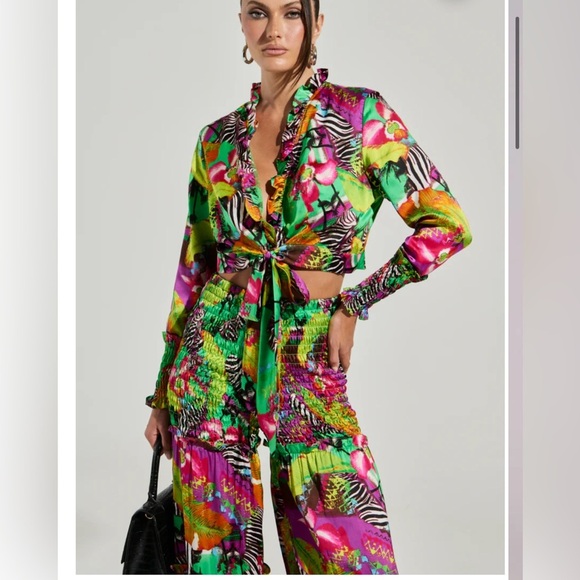 NWT AKIRA Green and Pink Wide Leg pants only - Picture 8 of 9